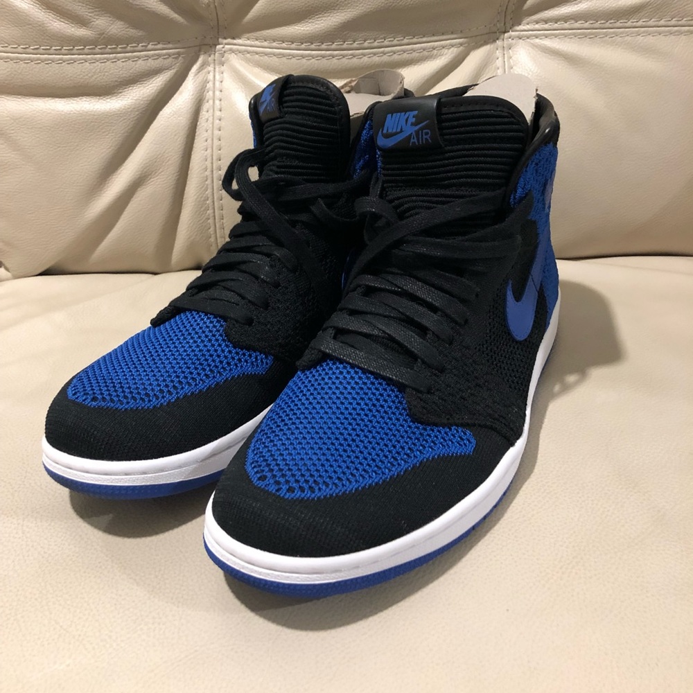Air Jordan Retro 1 OG High Flyknit "Royal" - Picture 1 of 8